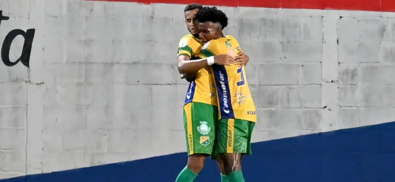 Victoria para Huila 1-2 sobre Jaguares-VizzorImage / Andres Felipe Lopez