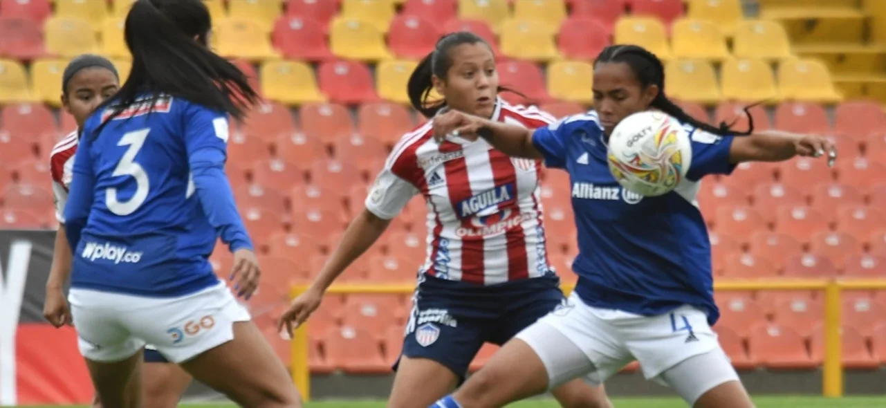 Millonarios cedió puntos en casa contra Junior. / Foto: VizzorImage - Luis Ramirez
