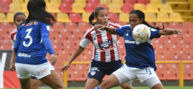 Millonarios cedió puntos en casa contra Junior. / Foto: VizzorImage - Luis Ramirez