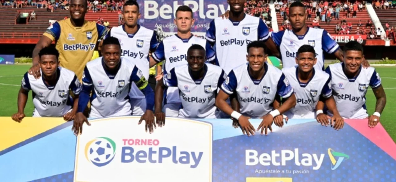 Atlético probó los reflejos del arquero de Boca Juniors de Cali. / Foto: Vizzorimage.