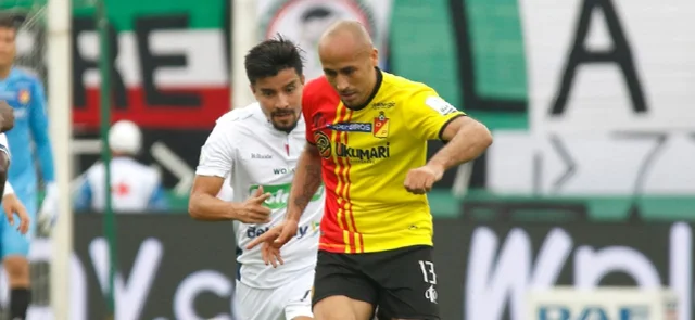 Once Caldas y Pereira jugaron el clásico 222 en el Palogrande. / Foto: VizzorImage - John Jairo Bonilla