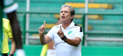Jorge Luis Pinto - Técnico del Cali - VizzorImage / Gabriel Aponte
