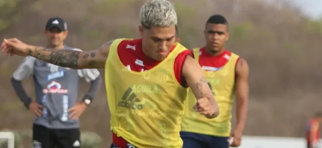 Quintero en el Junior para el debut de la Sudamericana. / Foto: Twitter Junior.