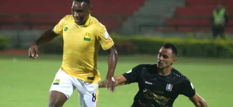 Once Caldas se quedó con el triunfo con 10 hombres en cancha. / Foto: VizzorImage - Jaime Moreno