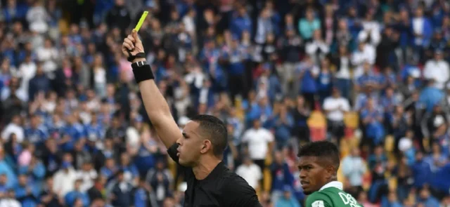 Mira las jugadas con análisis del VAR Central en Millonarios vs. Cali. / Foto: VizzorImage - Luis Ramirez