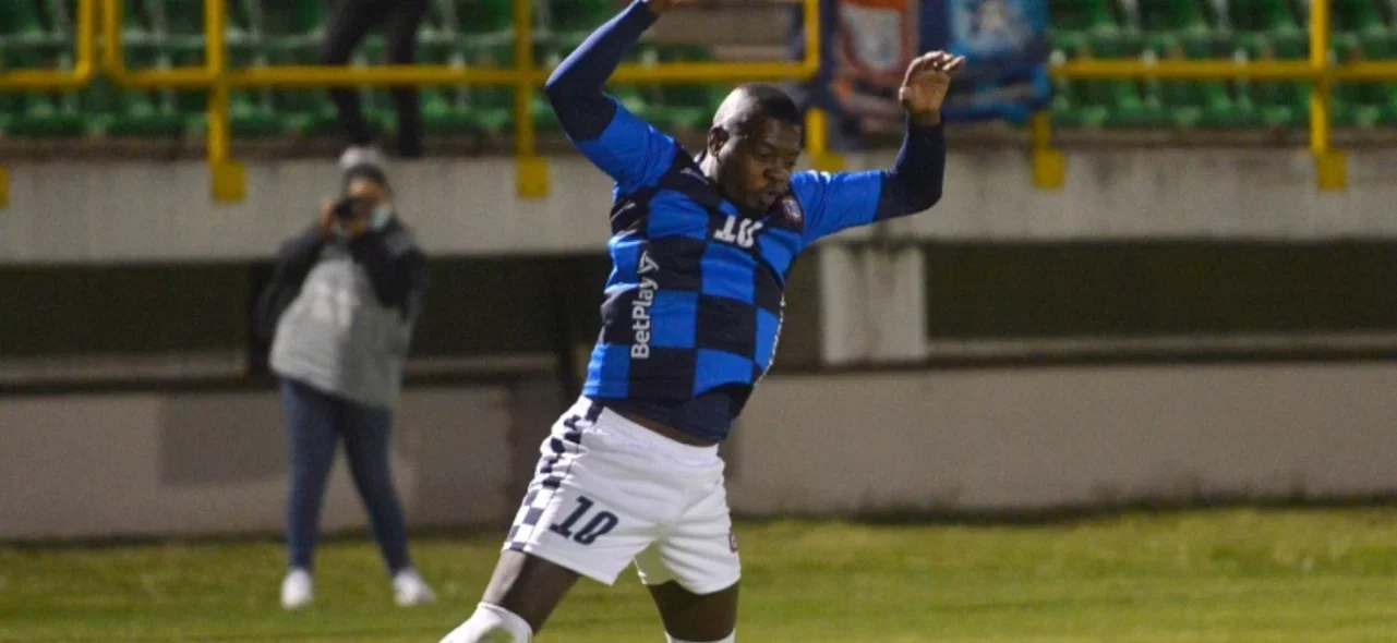 Romir Balanta celebra su doblete ante La Equidad - VizzorImage / Macgiver Baron