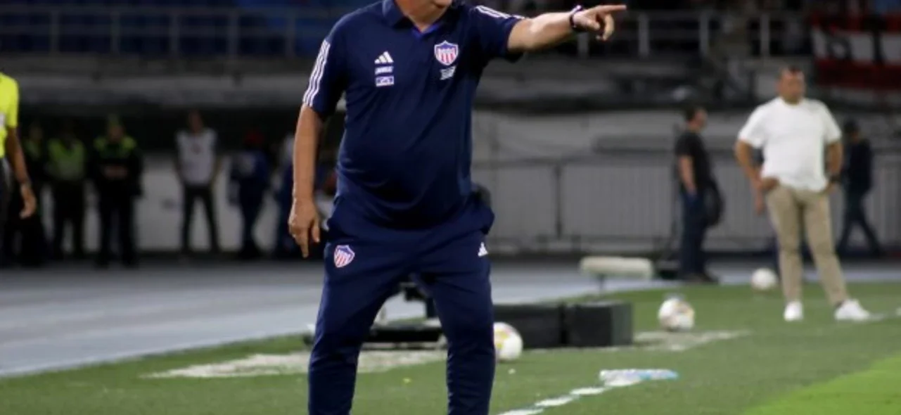 ¿‘Bolillo’ Gómez, el salvador de Junior? | Foto: VizzorImage / Jairo Cassiani