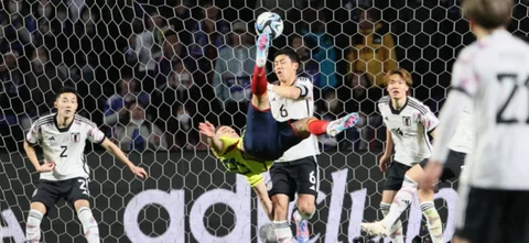 Rafael Santos Borré se llevó todas las miradas con su golazo / AFP