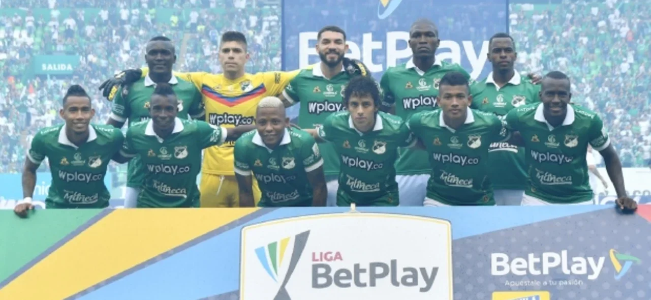 La acción de jugada del empate de Cali ante América. / Foto: Vizzorimage.