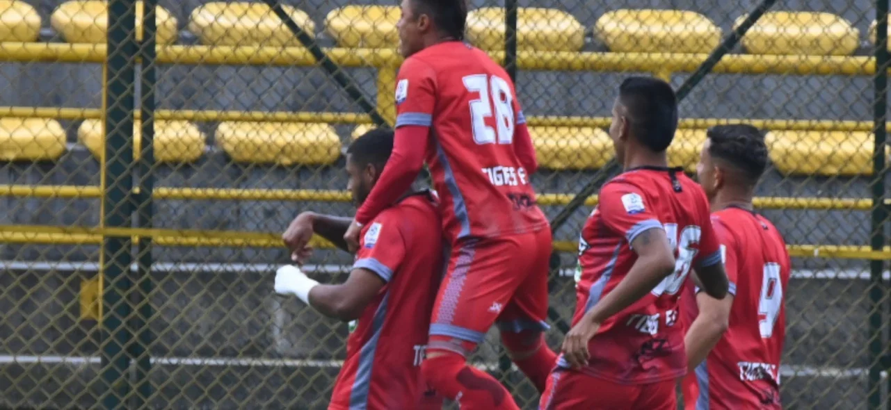 Celebración del único gol vs. Bogotá - VizzorImage / Samuel Norato