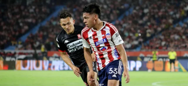 Léider Berdugo se sumaría a la baja de Juan Fernando Quintero | Foto: VizzorImage / Jairo Cassiani