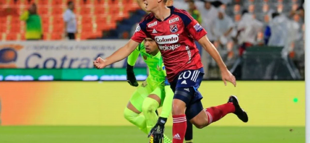 Victoria de Medellín sobre Águilas | Foto: VizzorImage / Luis Benavides