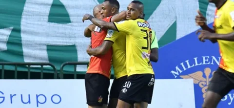 Victoria de Pereira frente a Cali | Foto: VizzorImage / Nelson Rios