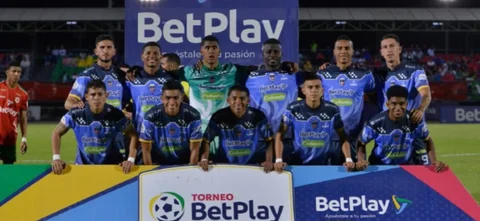 Mira la atajada de Fortaleza ante Cortuluá. / Foto: Vizzorimage.