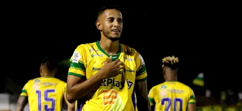 Huila se quedó con los 3 puntos ante Cali en la fecha 11. / Foto: VizzorImage - Sergio Reyes