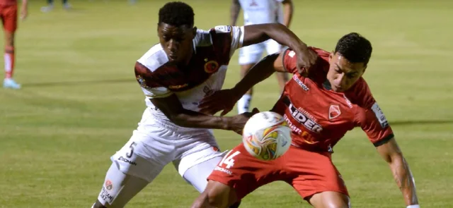 Patriotas empató 0-0 contra Cúcuta en la fecha 13. / Foto: Vizzorimage.