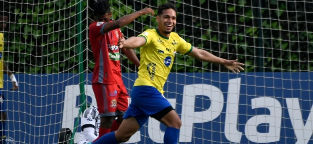 Victoria para Real Cartagena 0-2 sobre Tigres - VizzorImage / Edgar Cusgüen