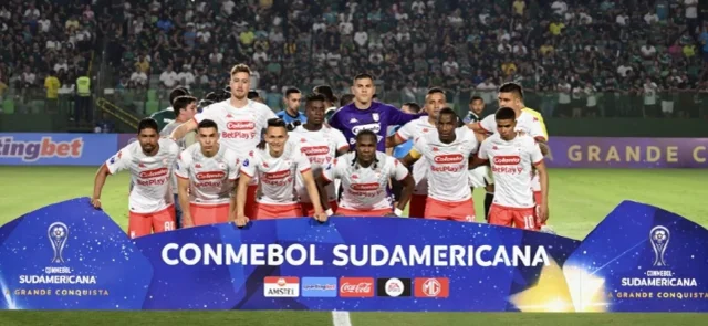 Santa Fe empató 0-0 contra Goiás en la Sudamericana. / Foto: AFP.