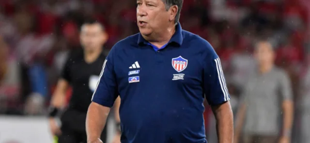 Hernán Darío 'Bolillo' Gómez en Junior. / Foto: Vizzorimage.