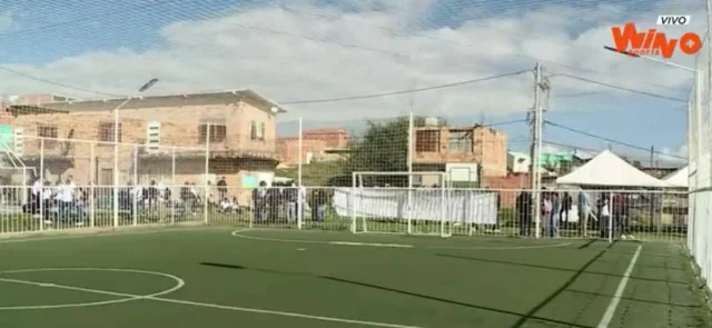 Cancha renovada en Ciudad Bolívar con el apoyo de Win Sports.