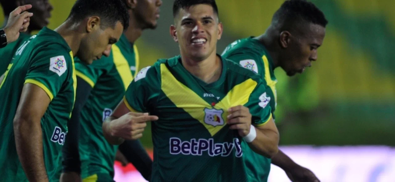 Juan Villamayor celebra su segundo gol con Quindío - VizzorImage / Ricardo Vejarano