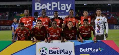 Cortuluá estuvo muy cerca del gol. / Foto: Vizzorimage.