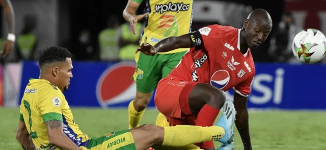 Huila recibe a América. Foto: VizzorImage / Gabriel Aponte