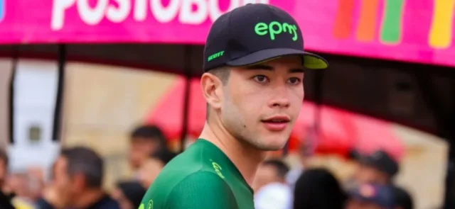 Anderson Arboleda se quedó con la etapa 3 en un emocionante final. / Foto: Twitter EPM Ciclismo.