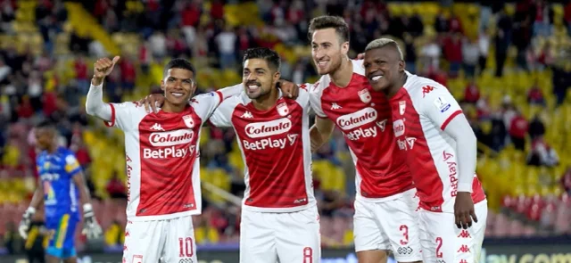 Este fue el otro baile que pasó en el partido de Santa Fe vs. Huila. / Foto: Vizzorimage.
