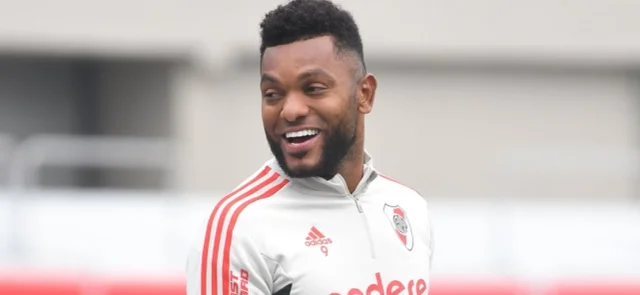 Así fue el blopper de Miguel Ángel Borja con River Plate. / Foto: Twitter River Plate.