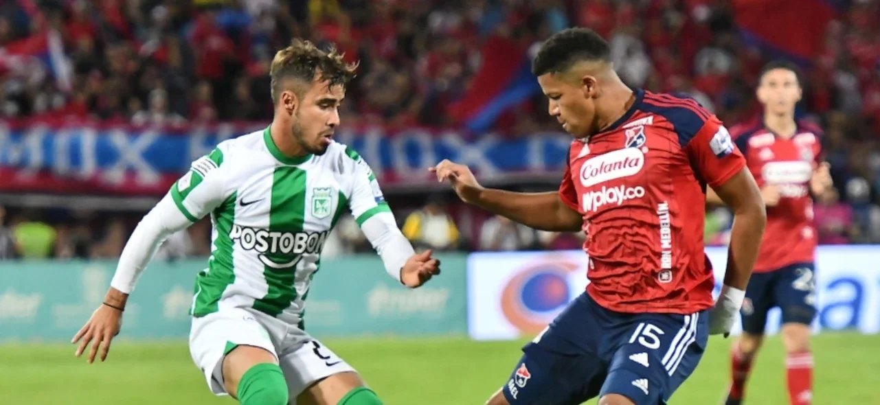 Más detalles del clásico paisa que se tiñó de verde. / Foto: VizzorImage - Luis Benavides