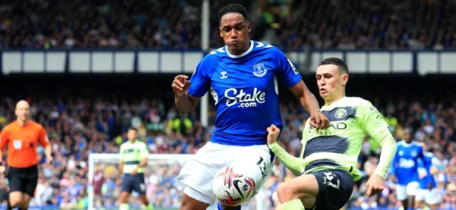 Yerry Mina fue centro de críticas y fuertes palabras de Pep Guardiola en la Premier. / Foto: AFP.