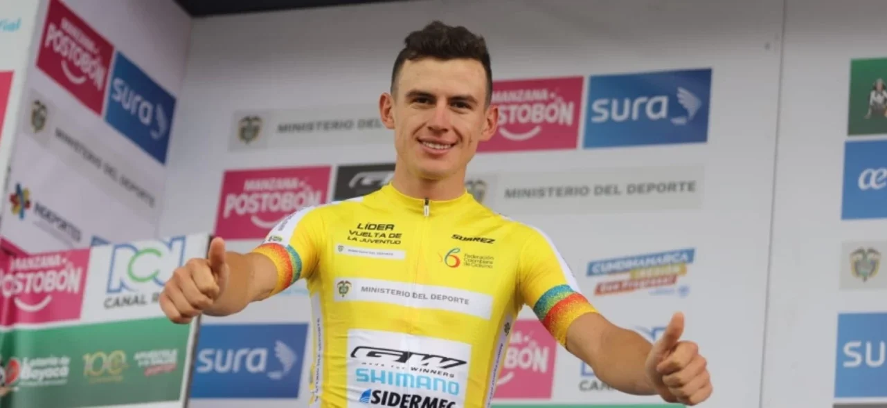Germán Gómez se consagró como bicampeón de la Vuelta de la Juventud. / Foto: Mindeportecol.