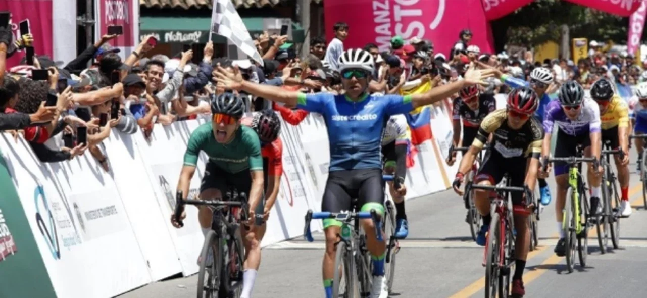 Juan Pablo Sossa, ganador de la etapa 6 de la Vuelta de la Juventud. / Foto: Team Sistecrédito