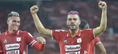 Así fue la lesión de Iago Falque contra Nacional. / Foto: Vizzorimage.