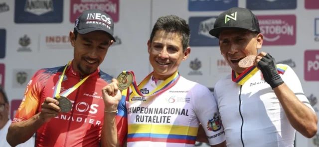 Conoce más detalles de por qué Nairo Quintana seguiría sin tener equipo. / Foto: AFP