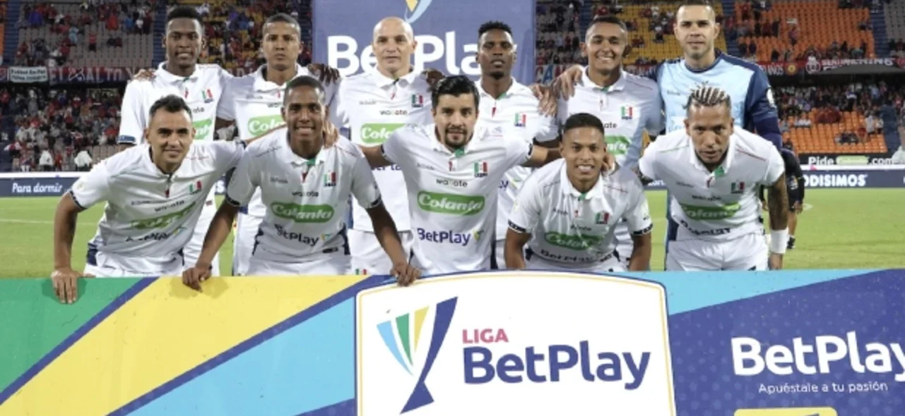 Once Caldas quiso empatar el juego contra Medellín. / Foto: Vizzoriamge.