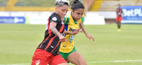 Triunfo de Pereira 0-2 sobre Huila -VizzorImage / Tatiana Ramírez