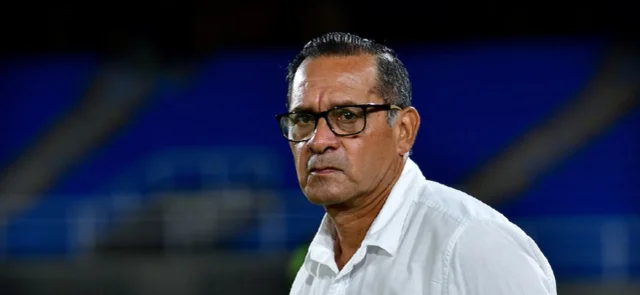 Pompilio Páez inicia como técnico de Jaguares. / Foto: VizzorImage - Nelson Rios