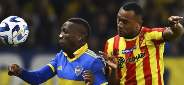 Pereira espera dar la sorpresa en casa ante Boca Juniors que viajó con Riquelme. / Foto: AFP.