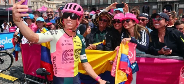 Esto fue lo que pasó con una fan de Rigoberto Urán en el Giro de Italia. / Foto: AFP.