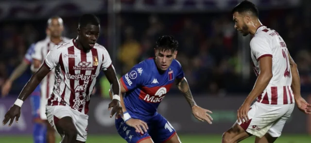 Deportes Tolima empató con Tigre. Foto: AFP