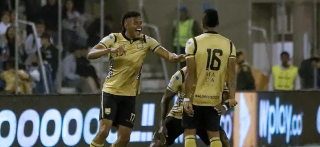 Águilas Doradas, líder del todos contra todos | Foto: VizzorImage / Andres Alvarez