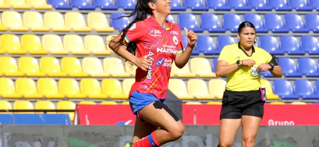 Angie Cano volvió a facturar de doblete en la Liga Femenina 2023 - VizzorImage / Leonardo Castro