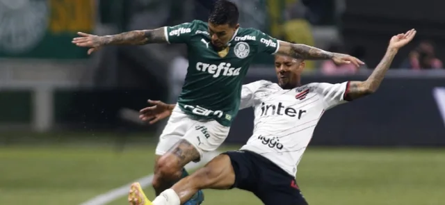 Pedrinho de Athletico Paranaense estaría implicado en este escándalo. / Foto: AFP.