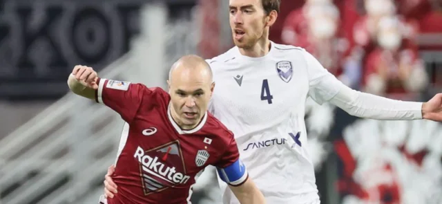 Andrés Iniesta busca equipo / AFP