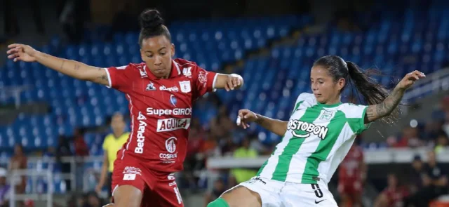 América, líder de la Liga Femenina | Foto: VizzorImage / Luisa Lesmes