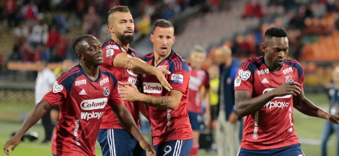 Medellín logró un agónico triunfo ante Pasto | Foto: VizzorImage / Luis Benavides