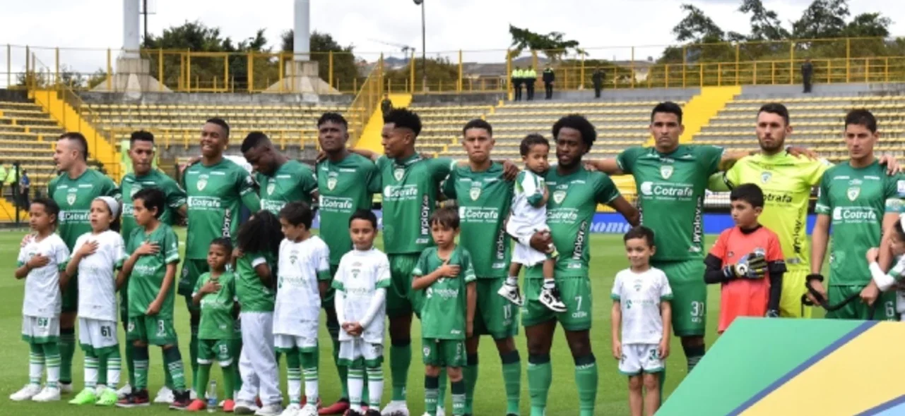 La Equidad buscó abrir el marcador contra Bucaramanga. / Foto: Vizzorimage.