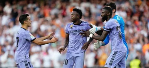 Real Madrid perdió en el campo de Valencia / AFP